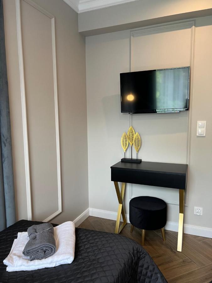 Family Sauna Sienkiewicza: Downtown Retreat With Private Wellness Apartment *