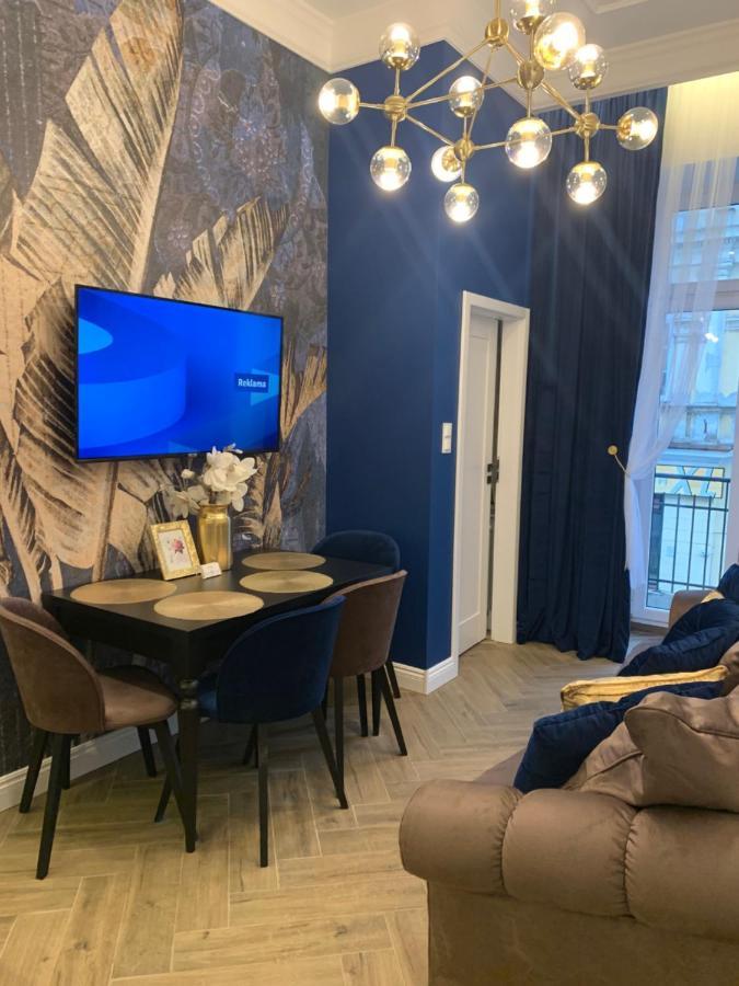 Family Sauna Sienkiewicza: Downtown Retreat With Private Wellness Apartment *