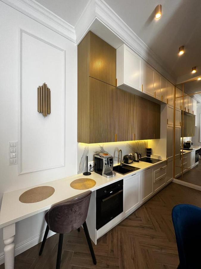 Apartment Family Sauna Sienkiewicza: Downtown Retreat With Private Wellness *