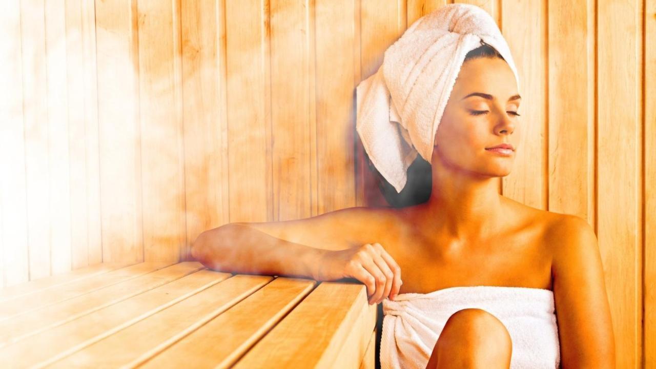 Family Sauna Sienkiewicza: Downtown Retreat With Private Wellness Kielce